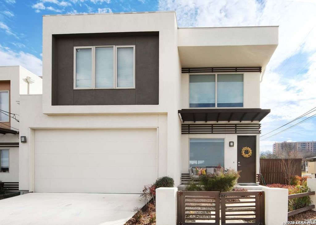 Photo of 402 Everest, San Antonio, TX 78209 (MLS # 1955096)