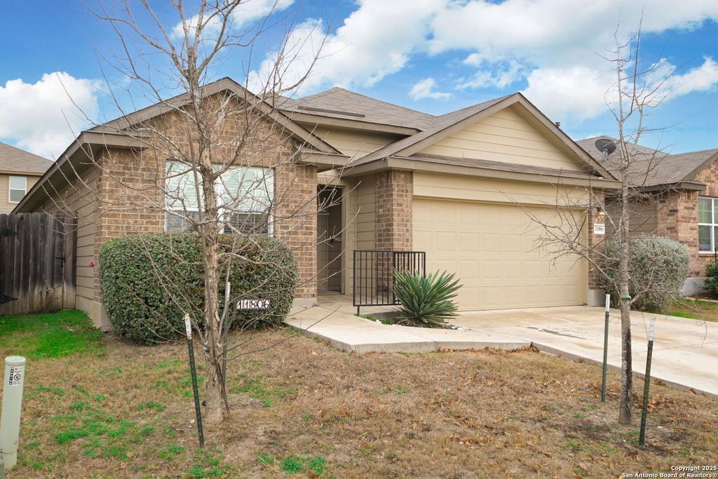 Photo of 11806 Plover Place, San Antonio, TX 78221 (MLS # 1925249)