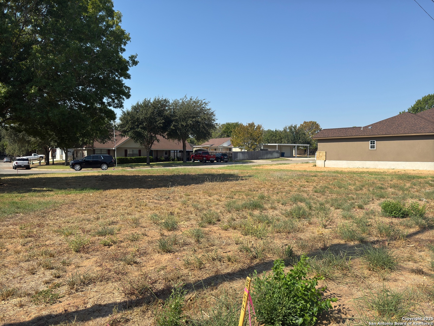 1117 Iris Crescent