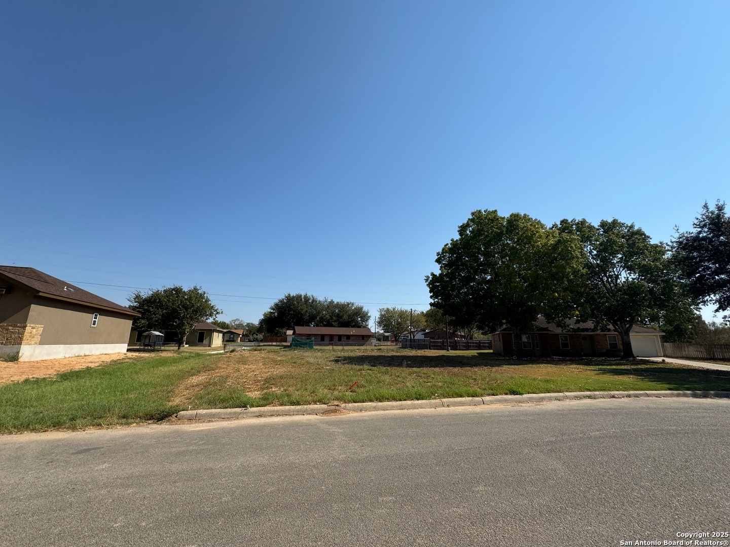 1117 Iris Crescent
