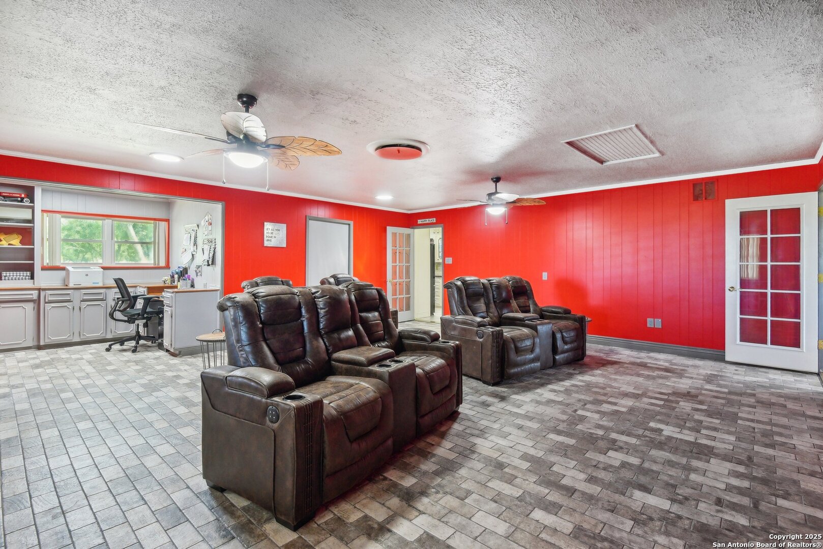 2495 Lower Seguin