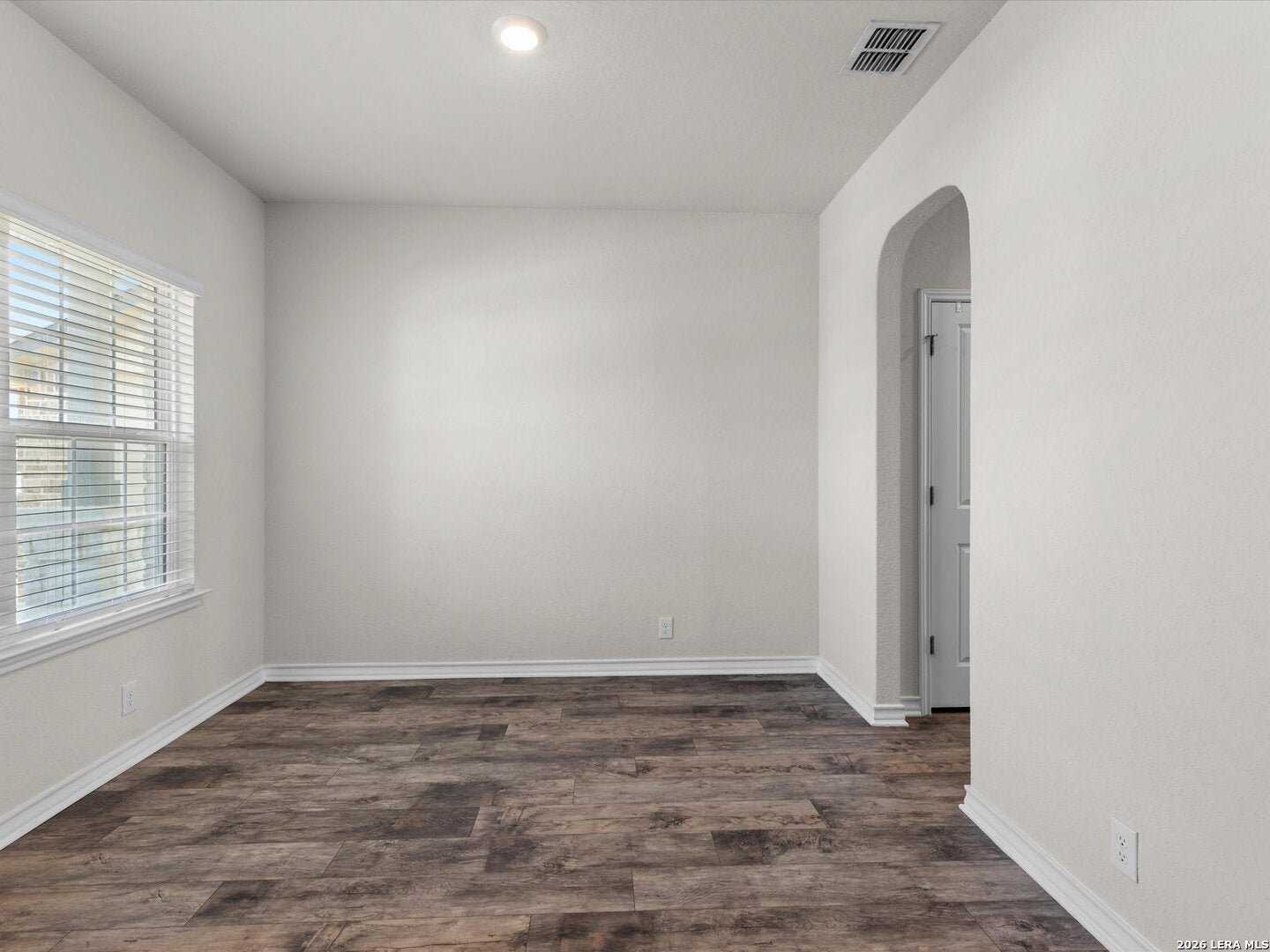 13536 Boothe Grv