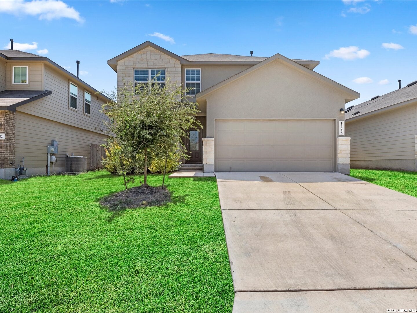 13536 Boothe Grv