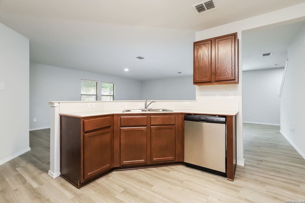 Photo of 5423 Shivalik Way, San Antonio, TX 78228 (MLS # 2007620)