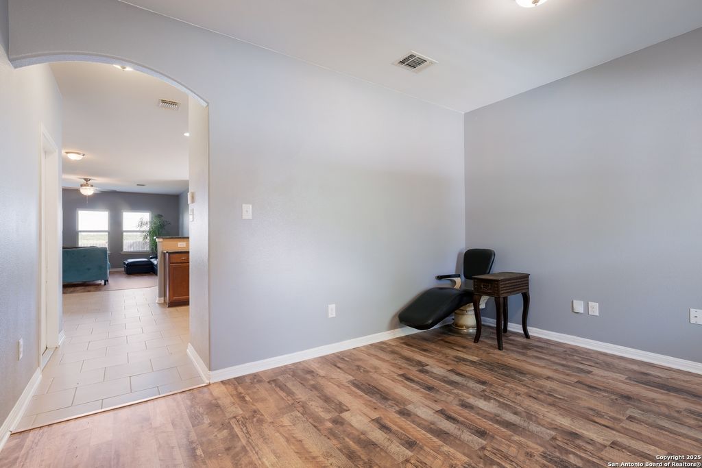 Photo of 416 Stonebrook Dr, Cibolo, TX 78108 (MLS # 1879501)