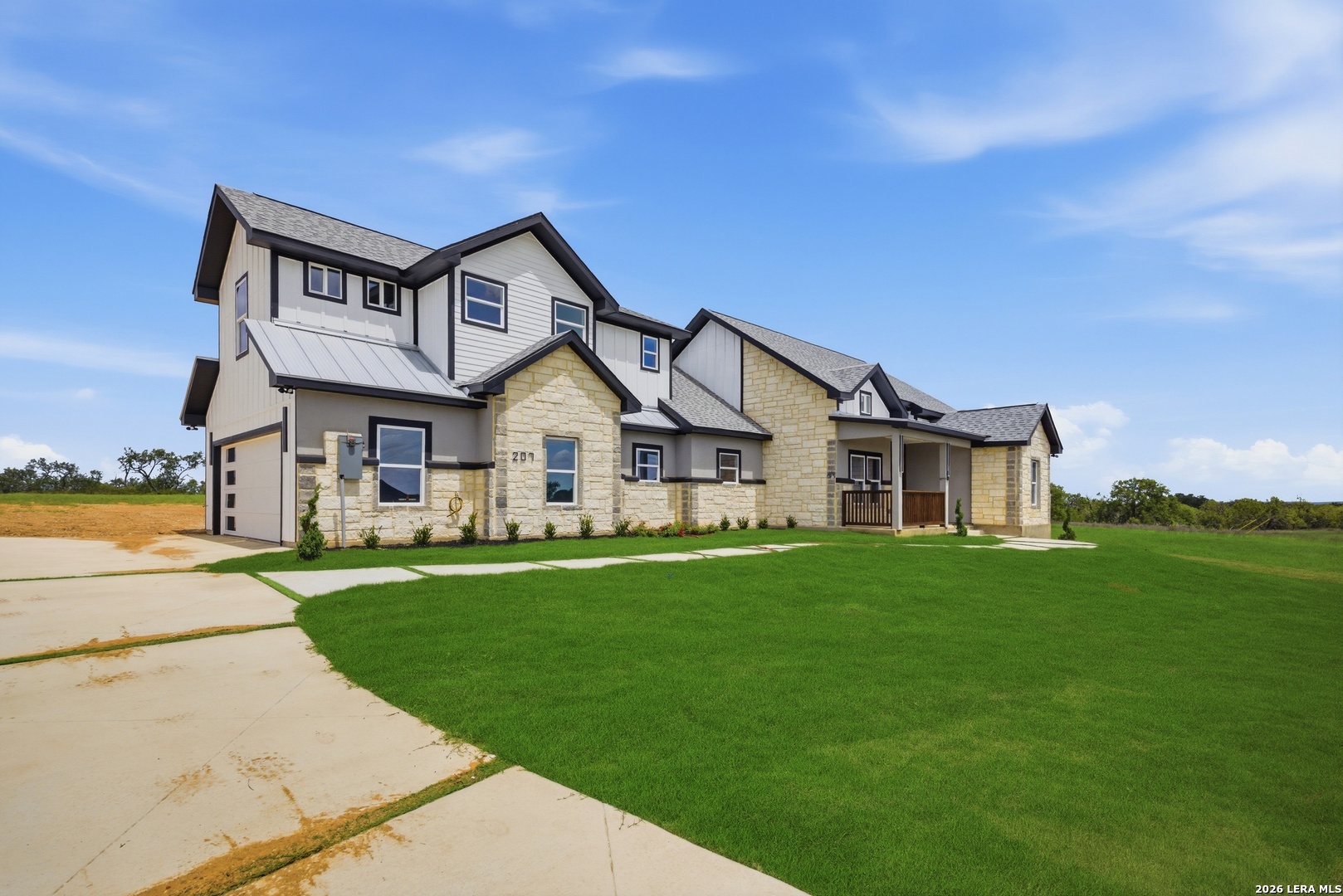 207 Hidden Ranch