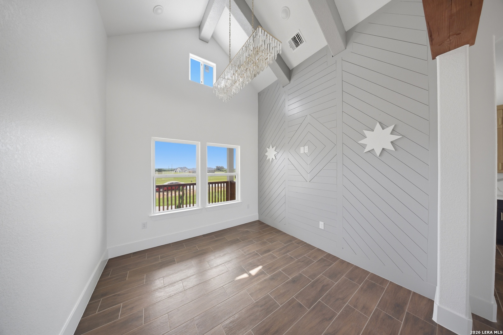 207 Hidden Ranch