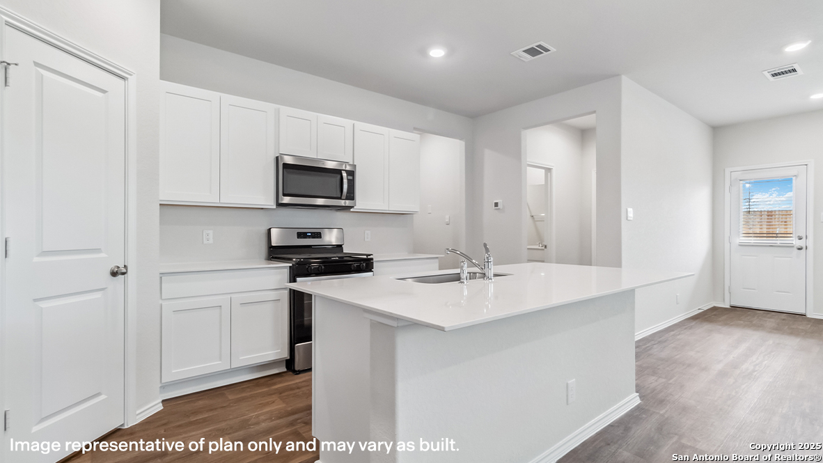 Search 219 Scott Square