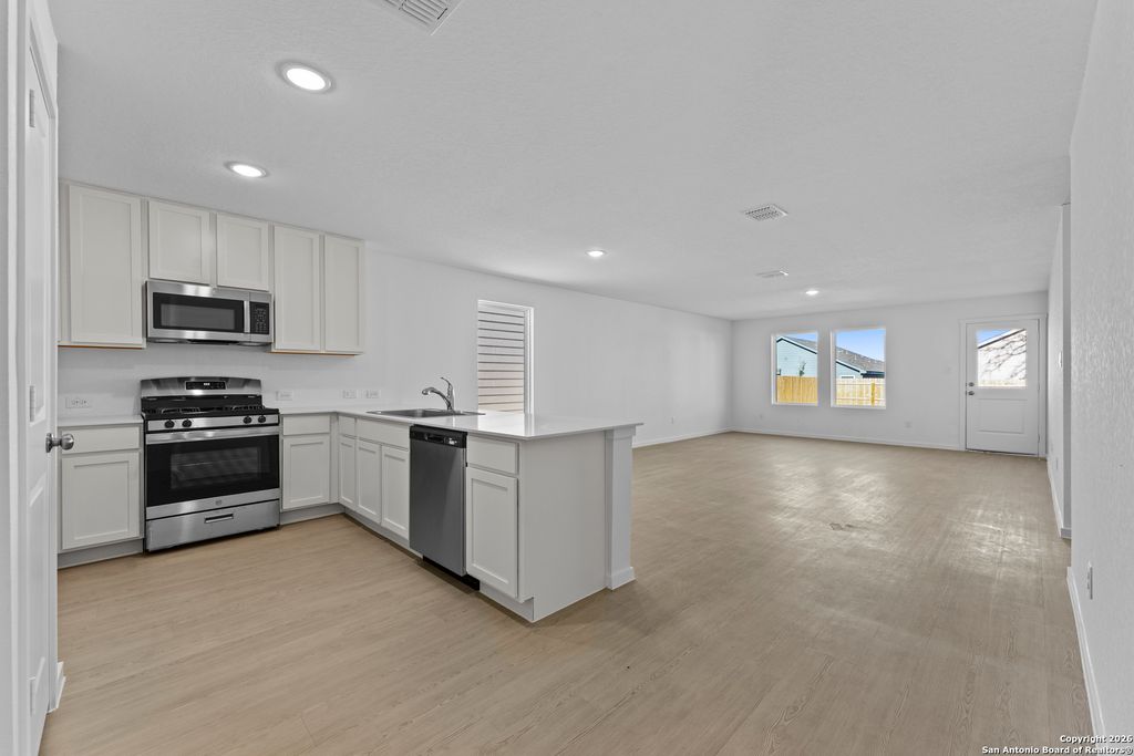 Photo of 110 Ellendale Place, Fredericksburg, TX 78624 (MLS # 1934784)