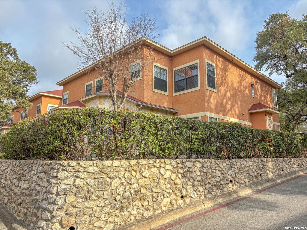 Photo of 6160 ECKHERT RD 607 #607, San Antonio, TX 78240 (MLS # 1943298)