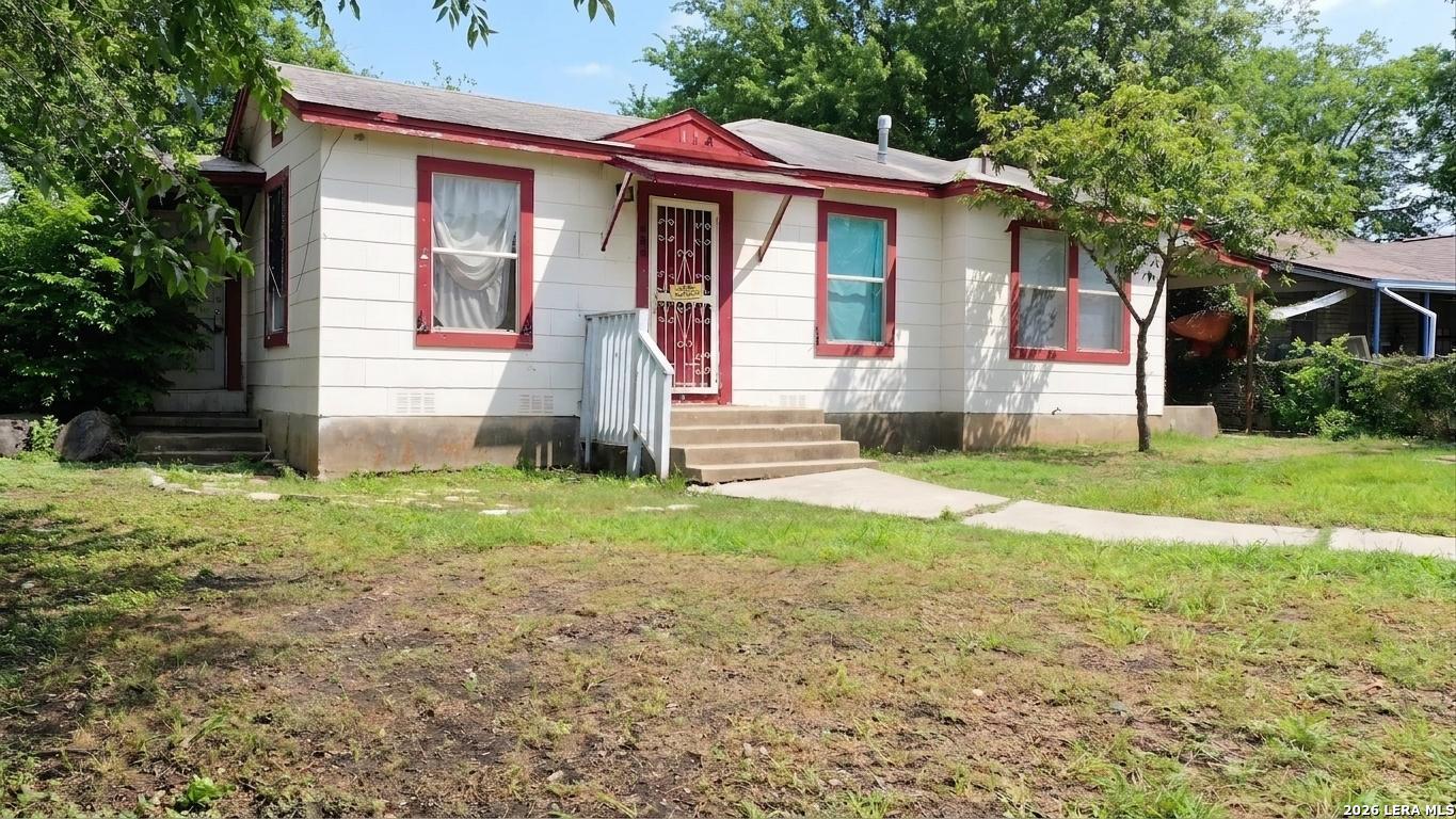 806 TULANE DR