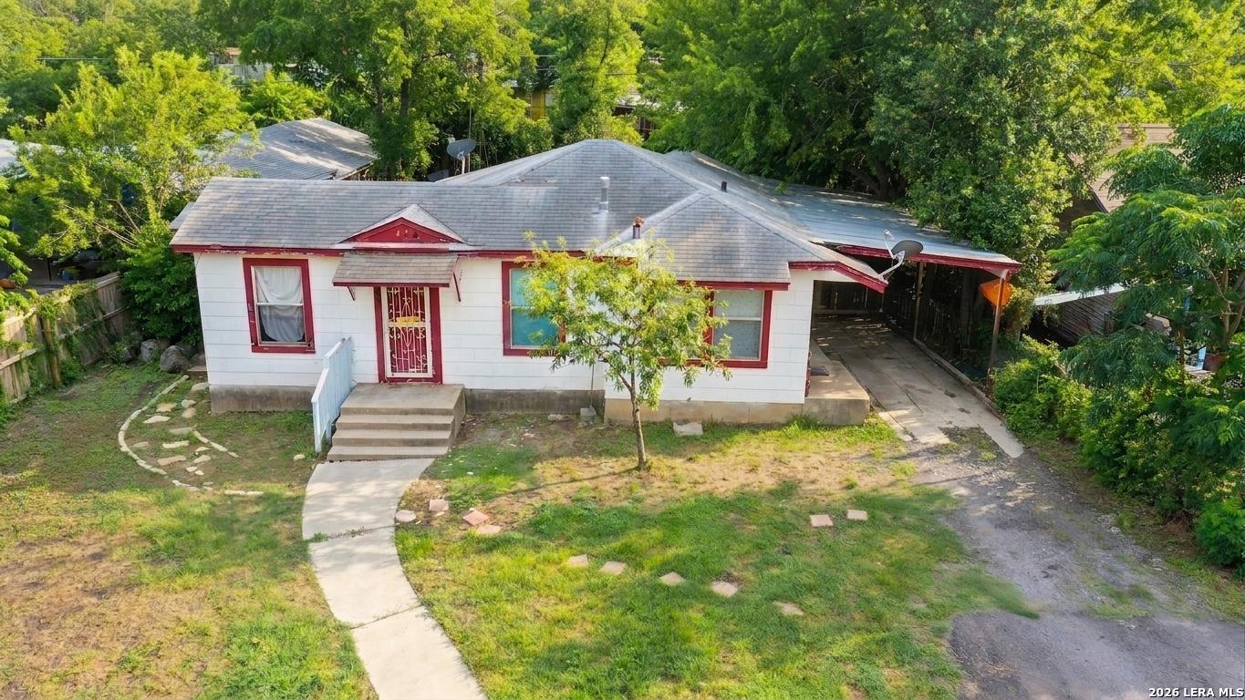 806 TULANE DR