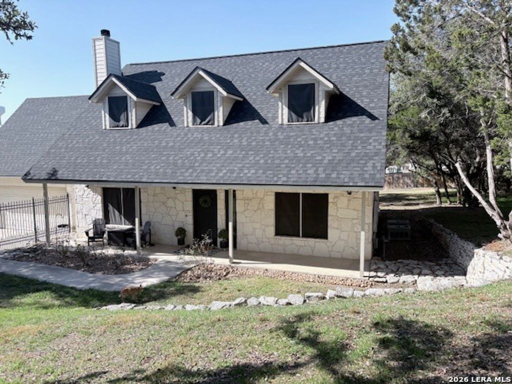 Photo of 611 Midnight Dr, San Antonio, TX 78260 (MLS # 1944898)