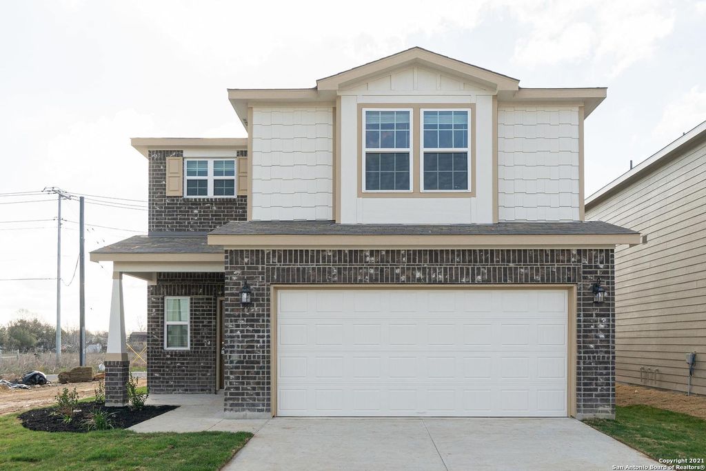 Photo of 317 Autumn Blaze, New Braunfels, TX 78130 (MLS # 1938620)