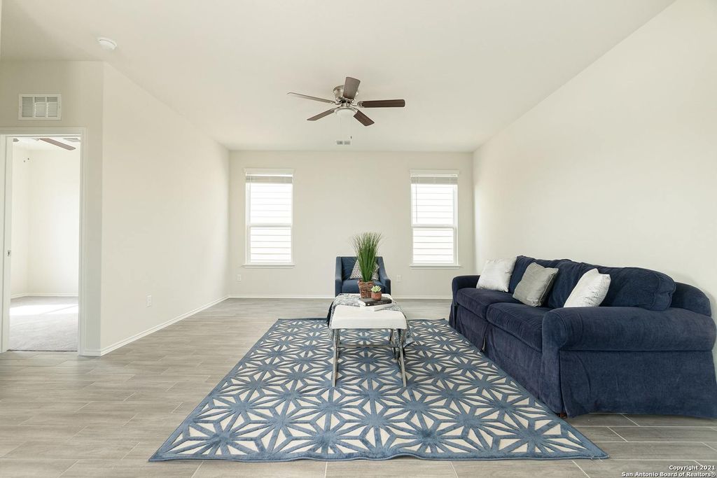 Photo of 317 Autumn Blaze, New Braunfels, TX 78130 (MLS # 1938620)