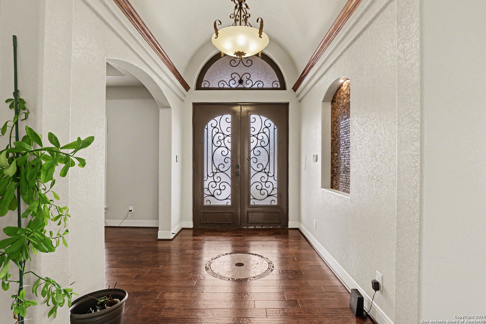 113 Abrego Mount