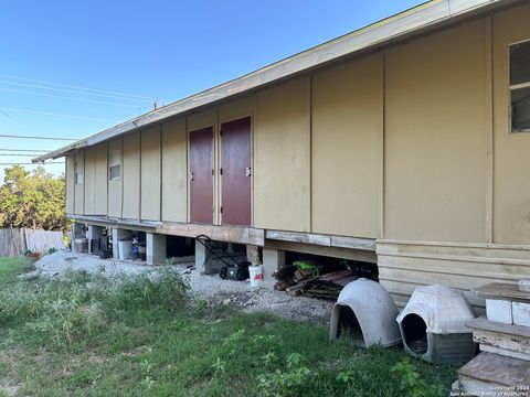 A home in Canyon Lake