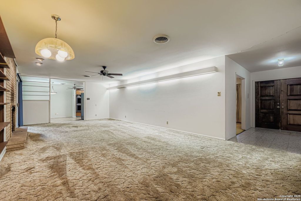 Photo of 742 Winfield, Windcrest, TX 78239 (MLS # 1924450)