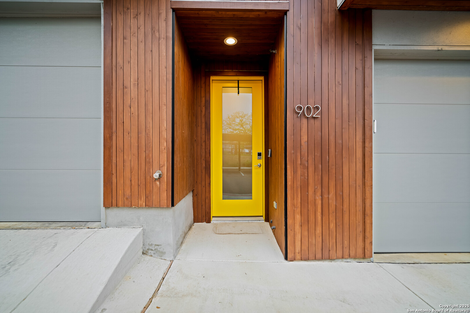 102 Tendick # 902 UNIT
