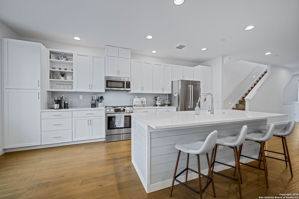 Photo of 102 Tendick # 902 UNIT 902, San Antonio, TX 78209 (MLS # 1861221)