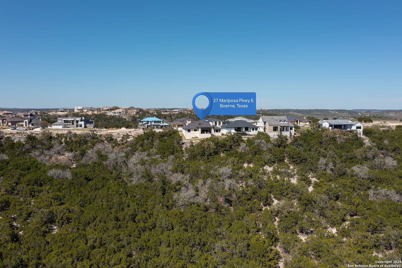 27 MARIPOSA PKWY E