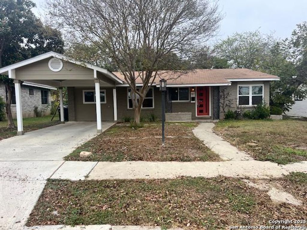 Photo of 167 Fennel, San Antonio, TX 78213 (MLS # 1925804)