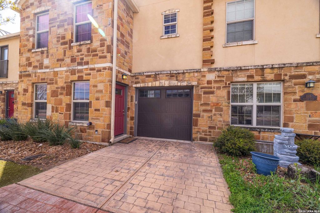 Photo of 1113 PANIOLO DR, Boerne, TX 78006 (MLS # 1951868)