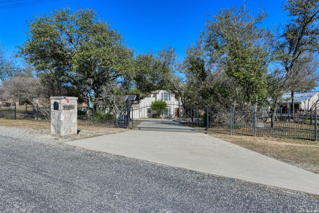 Photo of 25802 Whata Vw, San Antonio, TX 78260 (MLS # 1942689)