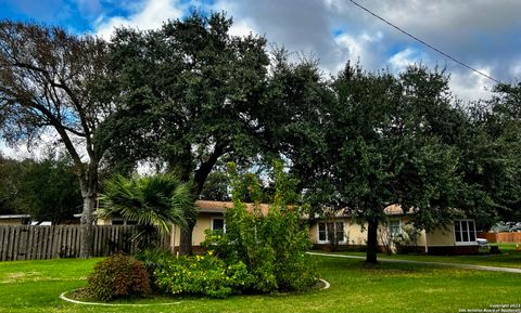 A home in Kenedy