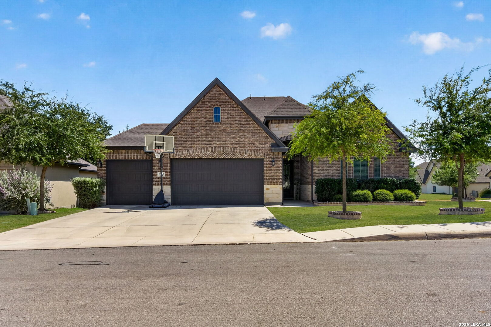 8218 CLARET CUP WAY