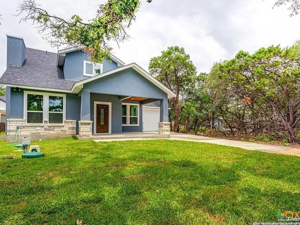 Photo of 1583 Bonnyview Dr, Canyon Lake, TX 78133 (MLS # 1883246)