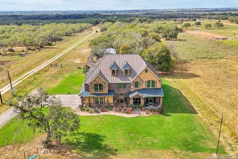 A home in La Vernia