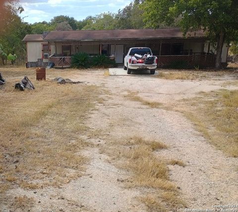 A home in Floresville