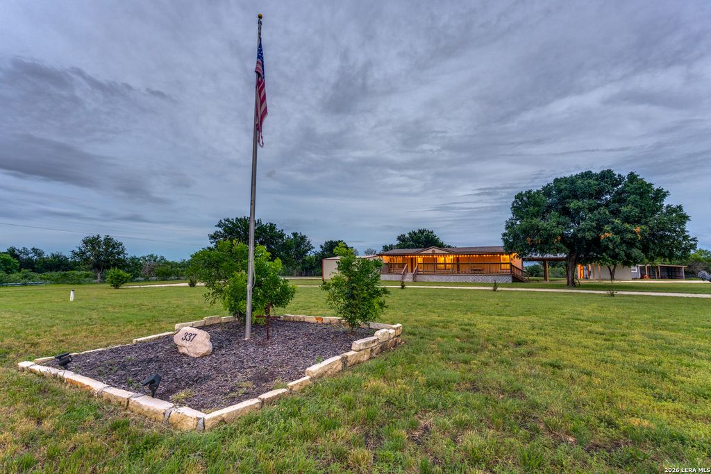 Photo of 337 DEWEY LN, Seguin, TX 78155 (MLS # 1969624)