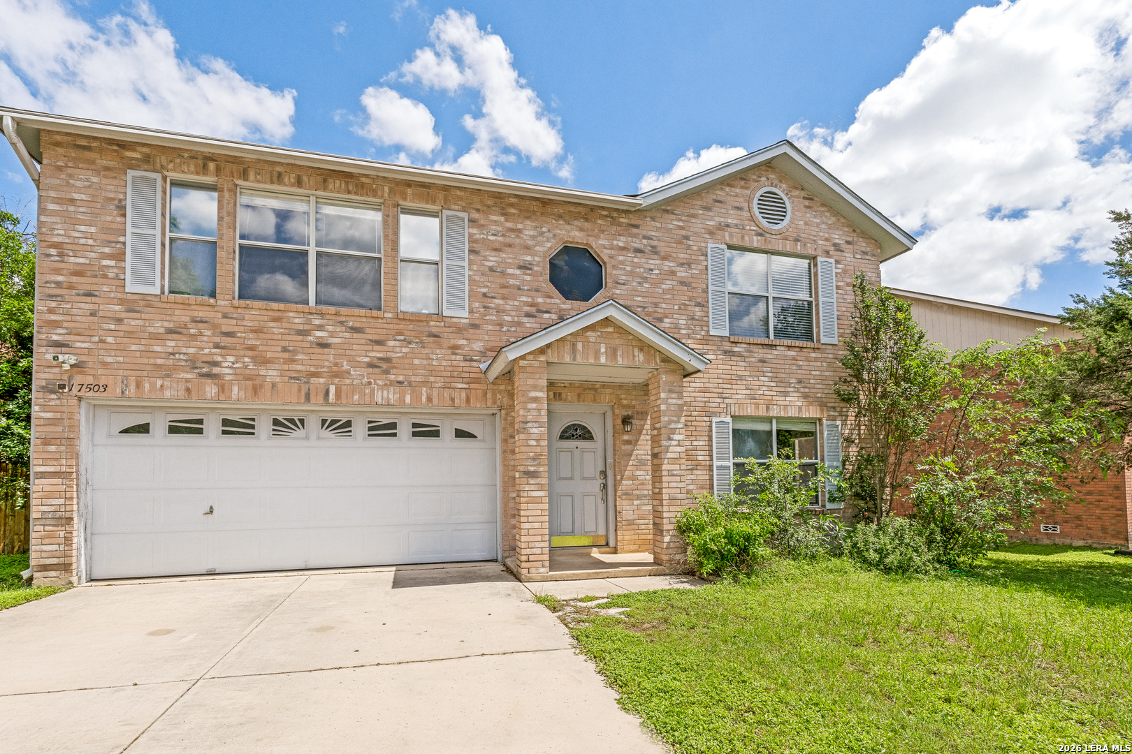 Photo 1 of 21 — 17503 SAPPHIRE RIM DR, San Antonio, TX 78232