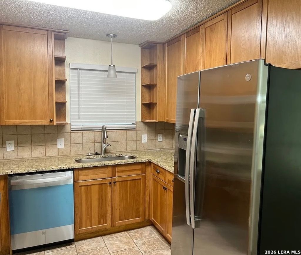 Photo of 716 -718 Rosewood, Boerne, TX 78006 (MLS # 1966688)