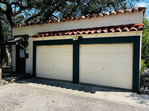 Photo of 7014 Dorothy Louise Dr, San Antonio, TX 78229 (MLS # 2020092)