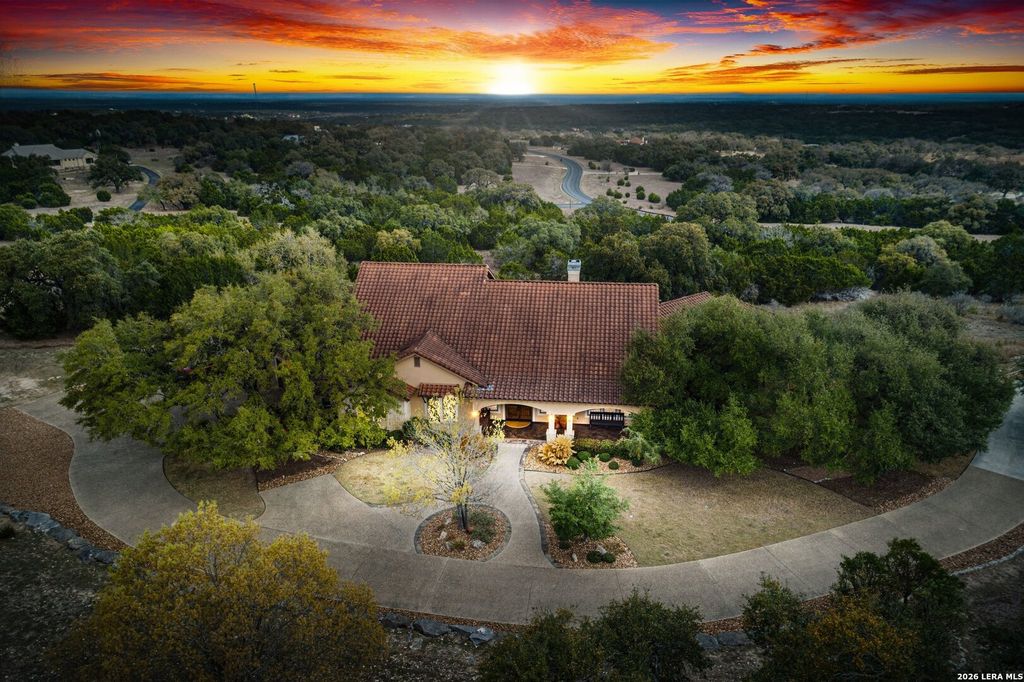 Photo of 136 Park Ridge, Boerne, TX 78006 (MLS # 1948936)