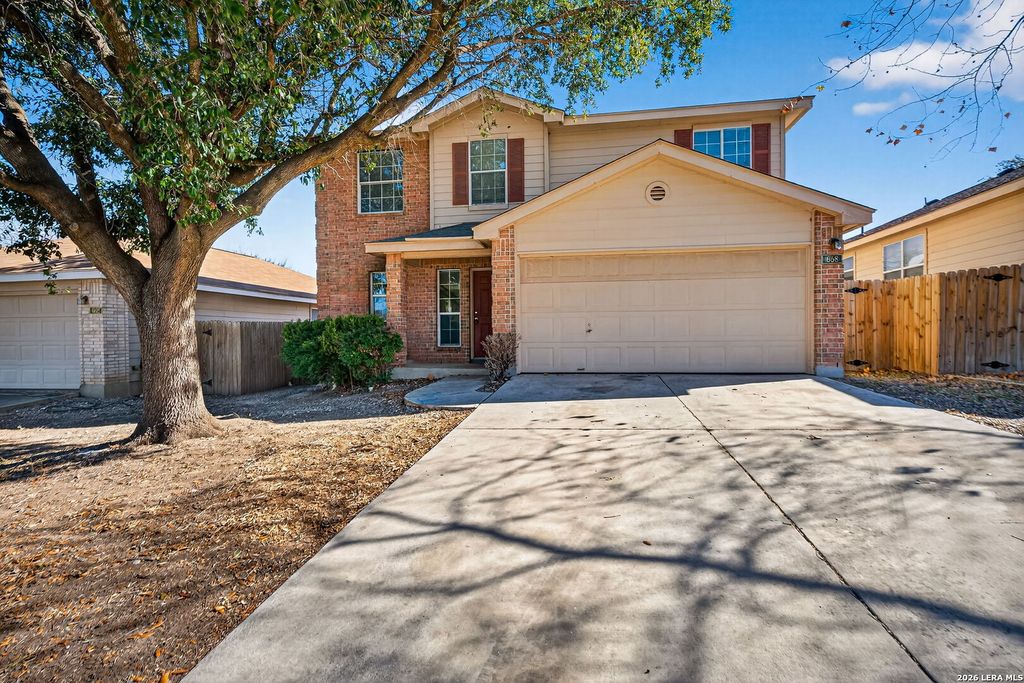 Photo of 658 Granite Cliff, San Antonio, TX 78251 (MLS # 1940181)