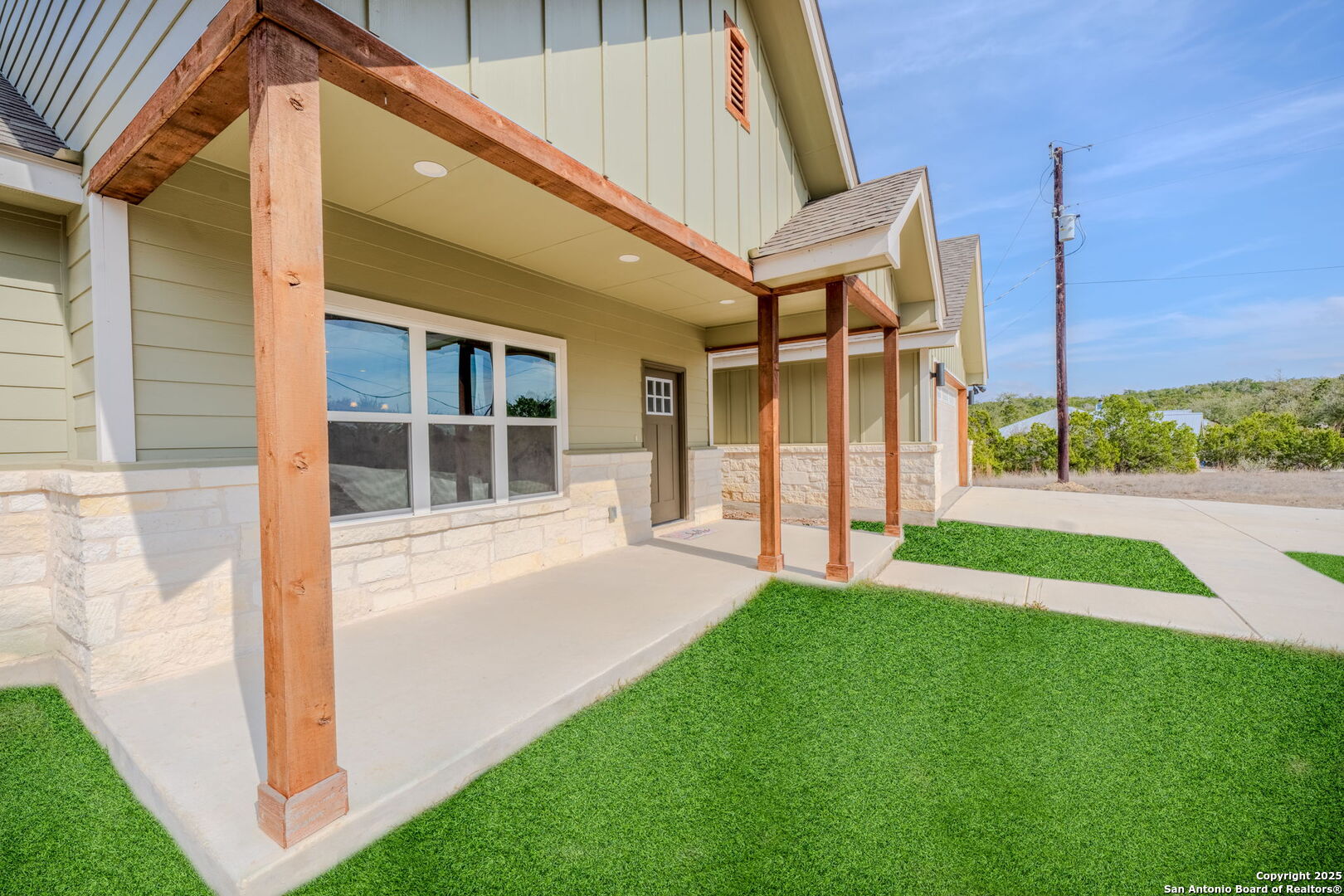 588 PRIMROSE PATH