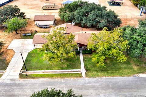 A home in Floresville