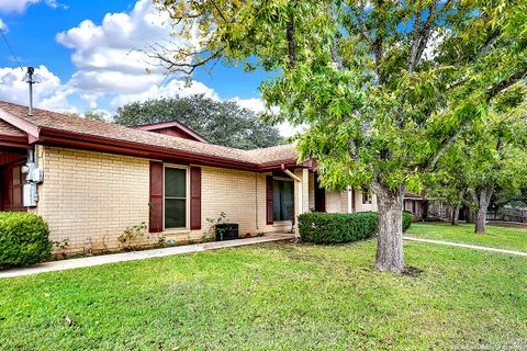 A home in Floresville