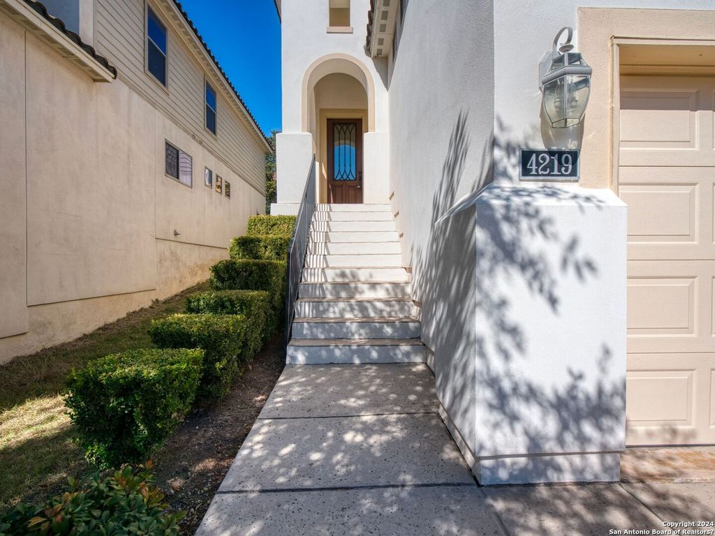 Photo of 4219 WOODBRIDGE WAY, San Antonio, TX 78257 (MLS # 1914300)