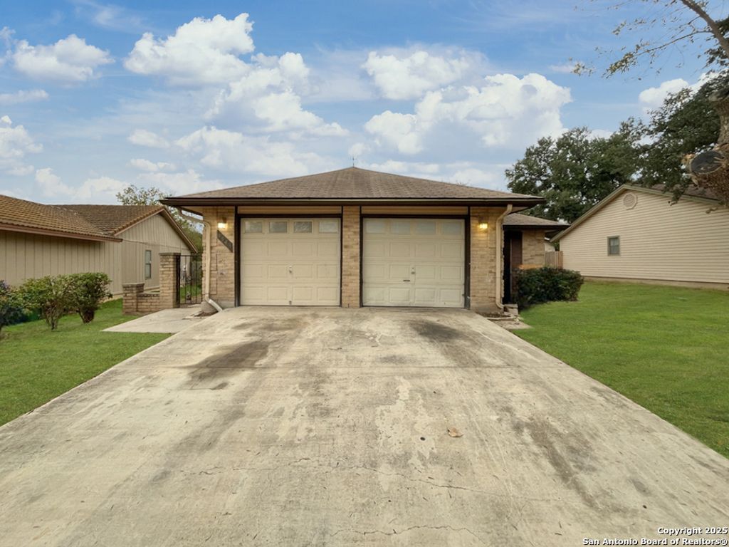 Photo of 5543 Sunup Drive, San Antonio, TX 78233 (MLS # 1926183)