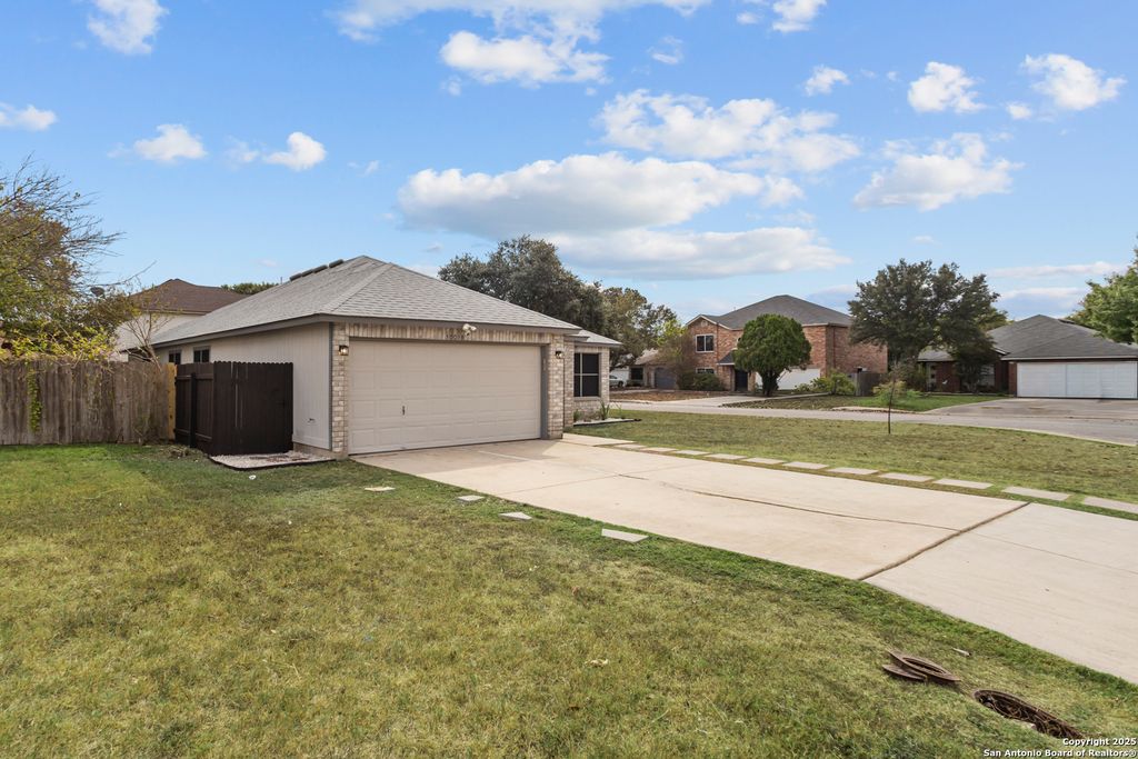 Photo of 10018 Ink Wells, San Antonio, TX 78250 (MLS # 1924408)