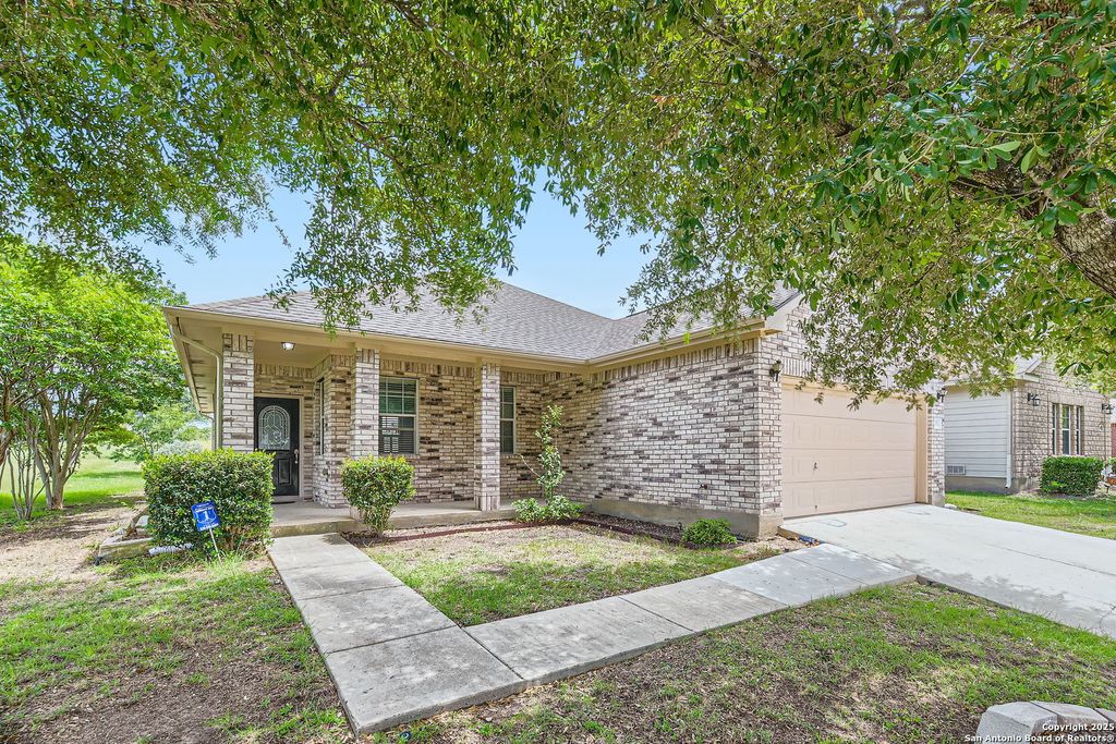 Photo of 3730 Columbia Dr, Cibolo, TX 78108 (MLS # 1874541)