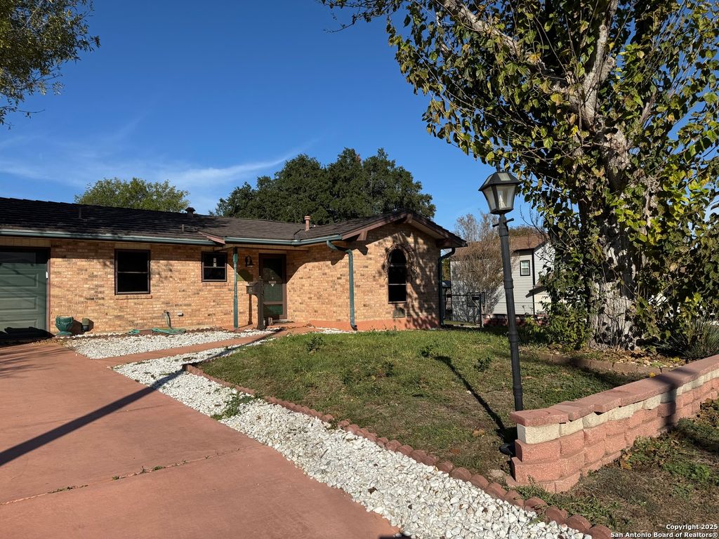 Photo of 1639 Fair Ave, San Antonio, TX 78223 (MLS # 1926309)