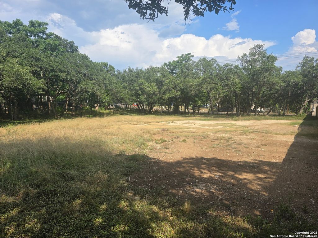 Photo of 1142 Hidden Fawn, Canyon Lake, TX 78133 (MLS # 1910052)