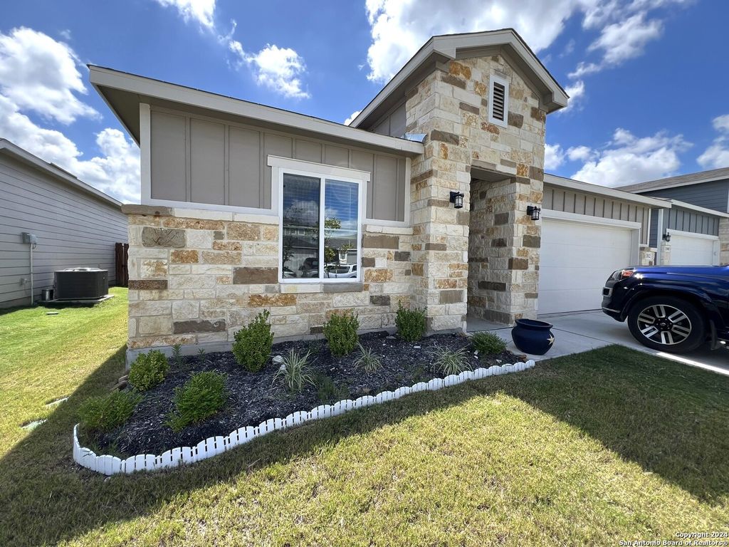 Photo of 3512 donald, Seguin, TX 78155 (MLS # 1895327)