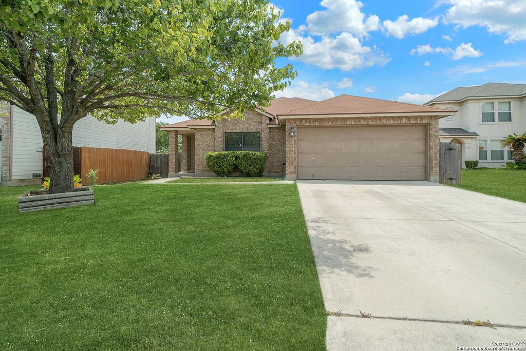 Photo of 5007 SHARA MIST, San Antonio, TX 78251 (MLS # 1931296)